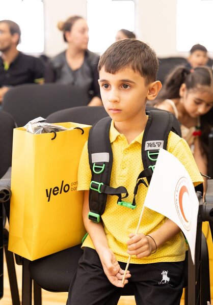 Yelo Bank Cəbrayılda birincilərin məktəb həyəcanına şərik oldu
