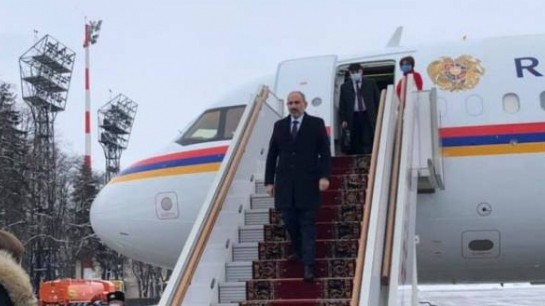 Paşinyan Rusiyaya getdi - VİDEO