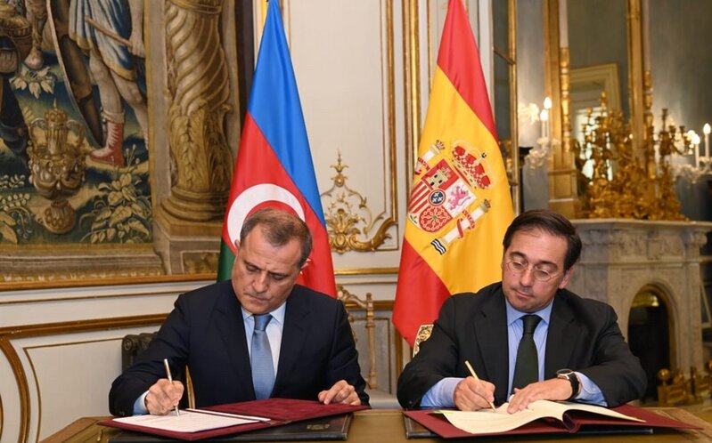 Azərbaycan və İspaniya XİN arasında anlaşma memorandumu imzalandı
