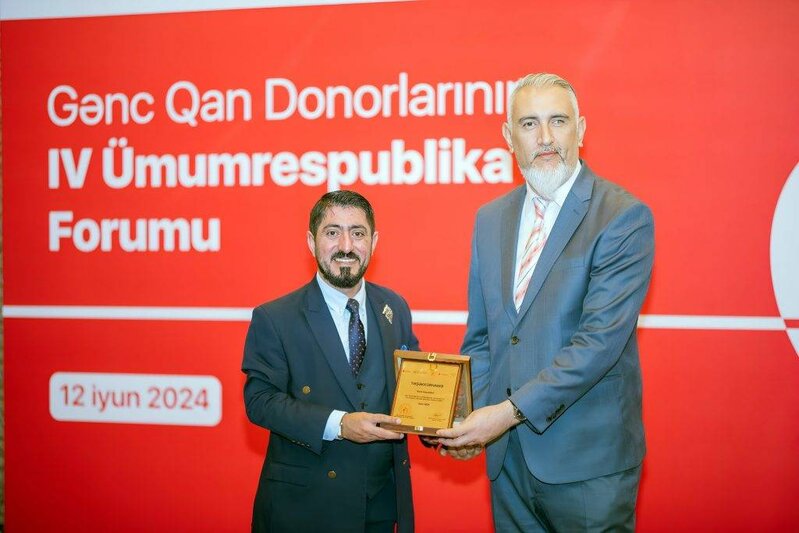 Bank Respublika qan donorluğunda fəal iştirakına görə mükafatlandırılıb