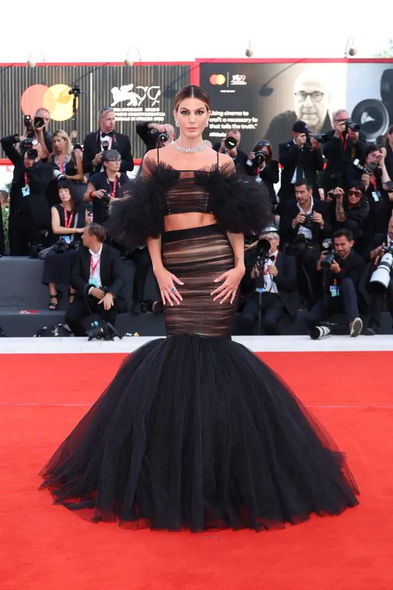 Venesiya Film Festivalında şuxluq yarışı - FOTO