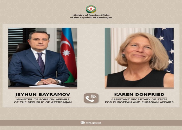 Ceyhun Bayramov Blinkenin köməkçisi ilə telefonla danışdı