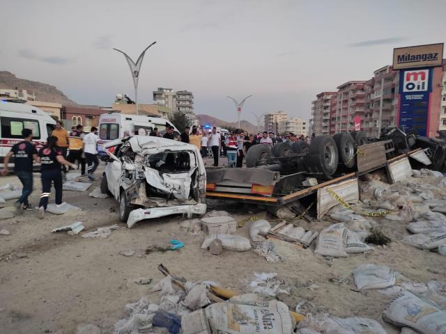 Mardindəki qəzaya görə sürücülər saxlanıldı