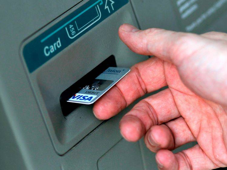Azərbaycanda maaş almaq üçün könüllü bank seçimi 3-4 aya mümkün olacaq