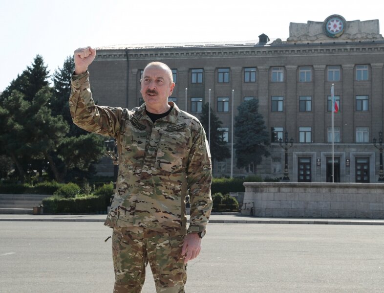 Ali Baş Komandanın Xankəndidən FOTOLARI