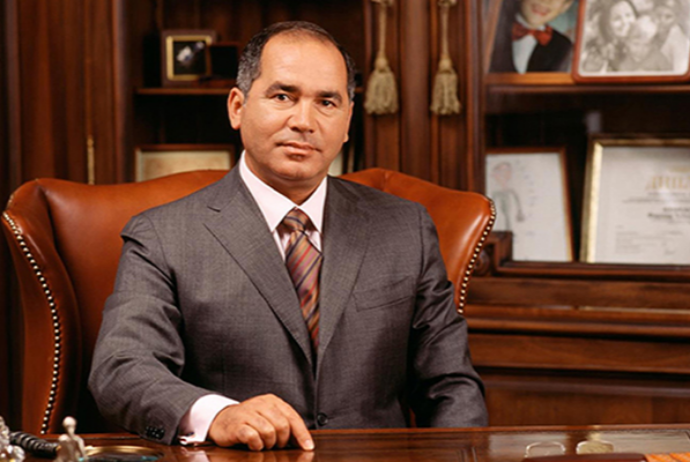 Azərbaycanda milyarder Fərhad Əhmədovun şirkətlərinin rəhbərlərinə - 