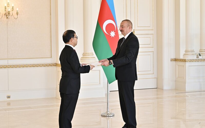 İlham Əliyev Tailandın Azərbaycandakı yeni səfirinin etimadnaməsini qəbul etdi