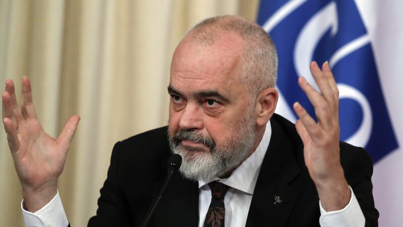 Albaniya İranla diplomatik əlaqələrini kəsdi