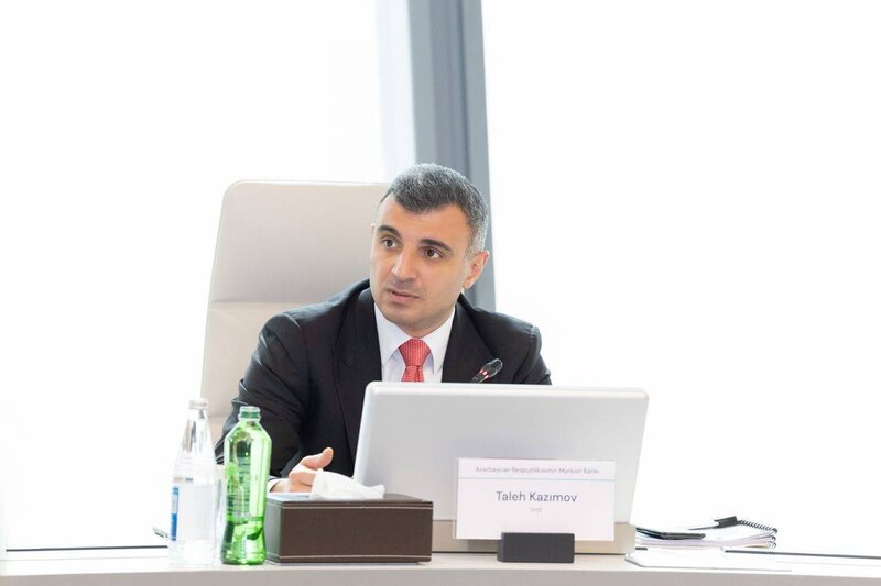 Taleh Kazımov bankların rəhbər şəxslərini topladı