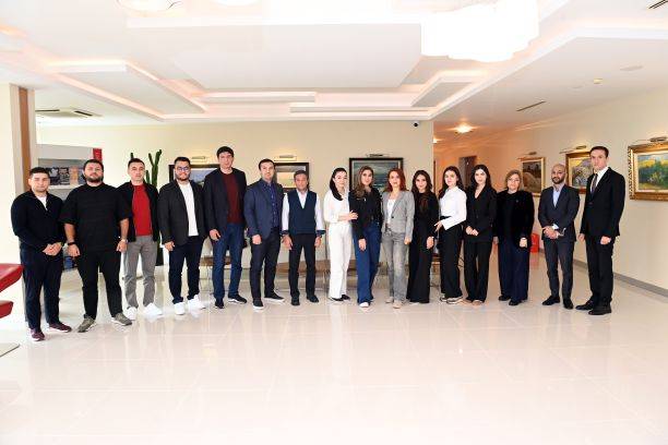 Xalq Bank Eurasian Bank və Uzpromstroybank nümayəndə heyətlərini qəbul edib