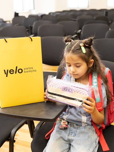 Yelo Bank Cəbrayılda birincilərin məktəb həyəcanına şərik oldu