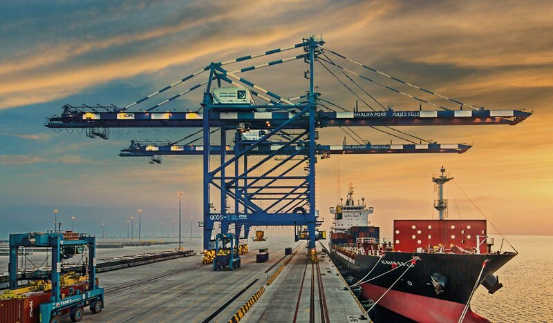 Avropanın ən böyük limanı Rusiyaya daşımaları dayandırdı