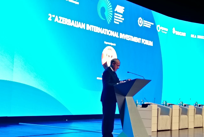 Azərbaycanda işləyən şirkətlərin çoxu qazandığı pulu yenidən yatırım edir - Mikayıl Cabbarov 