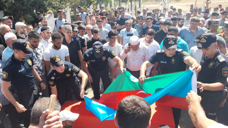 Ötən gün həlak olan hərbçimiz dəfn olundu - FOTO
