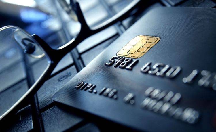 Son bir ildə şirkətlər 45 mindən çox bank hesabı açıblar
