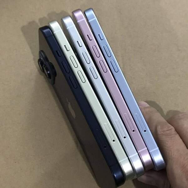 iPhone 15-in ilk canlı şəkilləri dərc edilib – FOTO