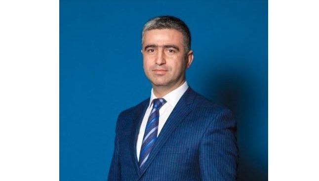 Təcrübəli bankir 