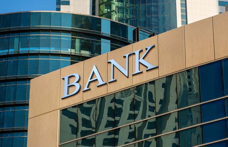 İlkin hesablamalara görə, bankların gəlirləri 75%, xalis mənfəəti 88% artıb