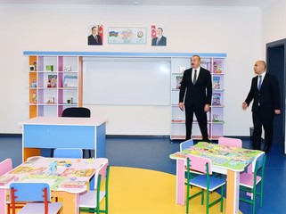 Prezident Binəqədidə yeni inşa olunan məktəbin açılışında iştirak etdi - FOTOLAR