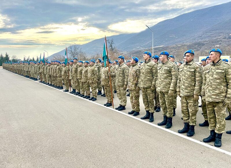 Kərim Vəliyev Şuşada hərbçilərlə görüşdü, tapşırıqlar verdi - FOTO