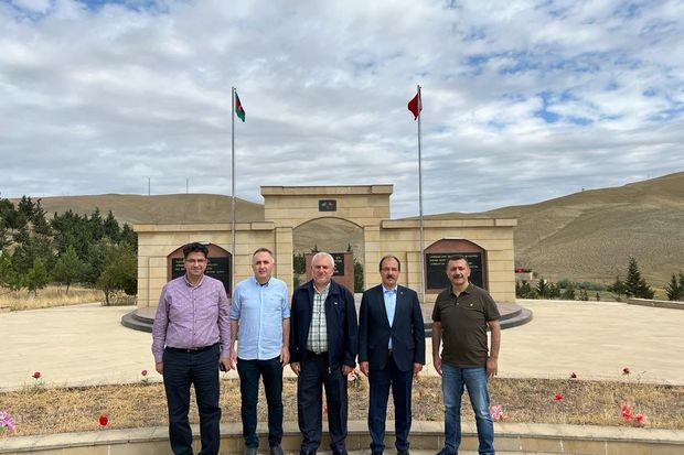 Səfir Qobustan rayonundakı Türk Şəhidliyini ziyarət etdi - FOTO