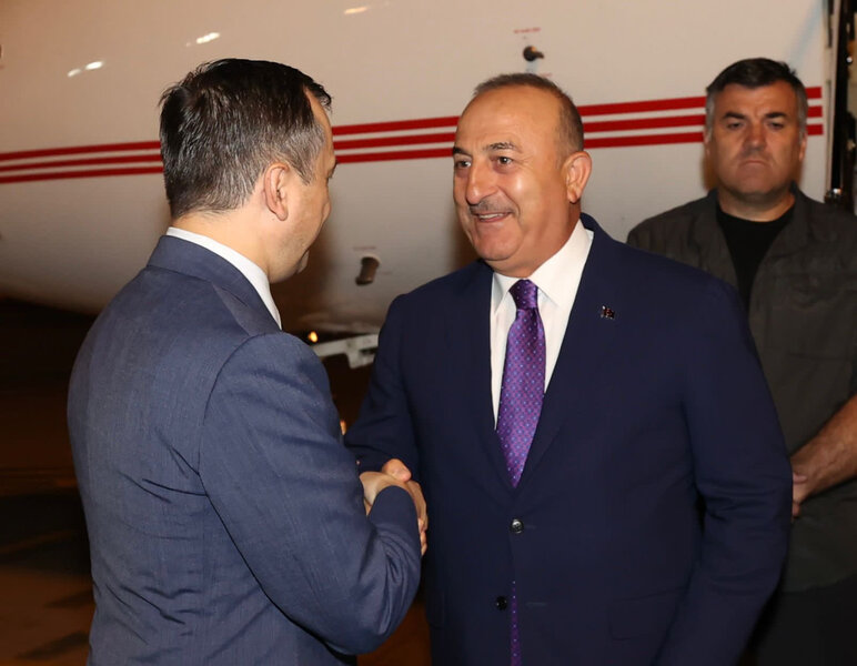 Çavuşoğlu Özbəkistana səfər edib