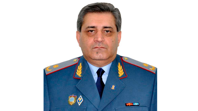 Gömrükdə daha bir general işdən çıxarılıb?