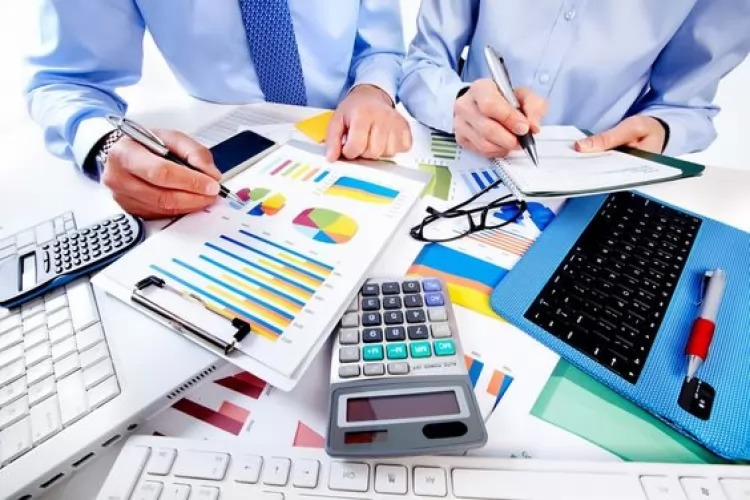 Milyonluq reklam gəlirləri, 90 minlik cərimə: Blogerlər vergiyə necə cəlb olunur? - ARAŞDIRMA