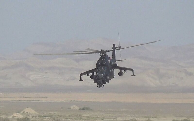 Azərbaycan Ordusunun helikopterləri təlim keçirdi