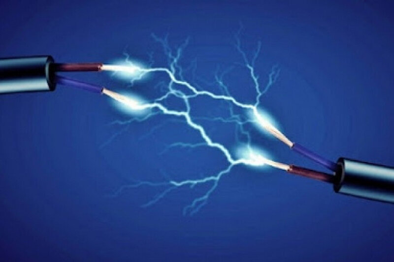 Qazaxda qadını elektrik cərəyanı vurdu - Vəziyyəti ağırdır