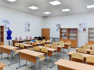 İlham Əliyev Sarayda yeni inşa edilən məktəbdə yaradılan şəraitlə tanış oldu - FOTOLAR