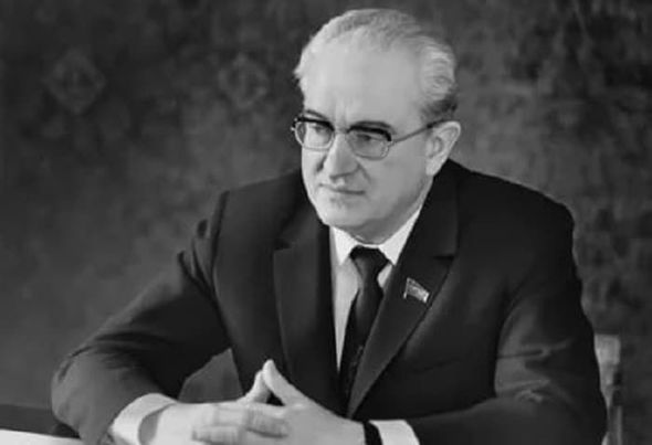 Sovet liderləri nə qədər maaş alırdılar? - FOTO