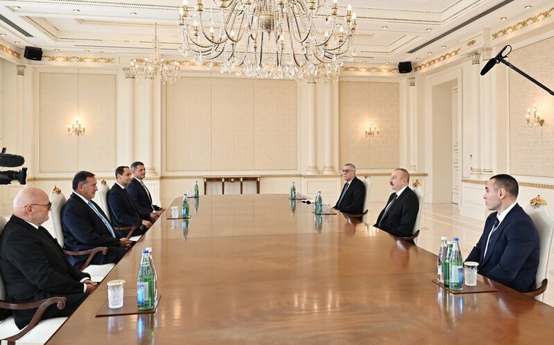 İlham Əliyev Avropa Olimpiya Komitələrinin prezidentini qəbul etdi