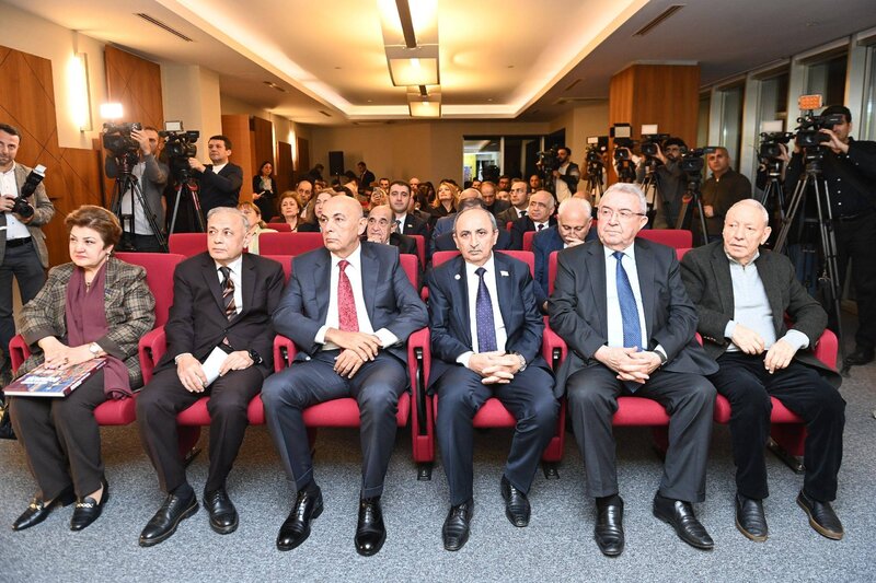 Mirzə Qədim İrəvani 