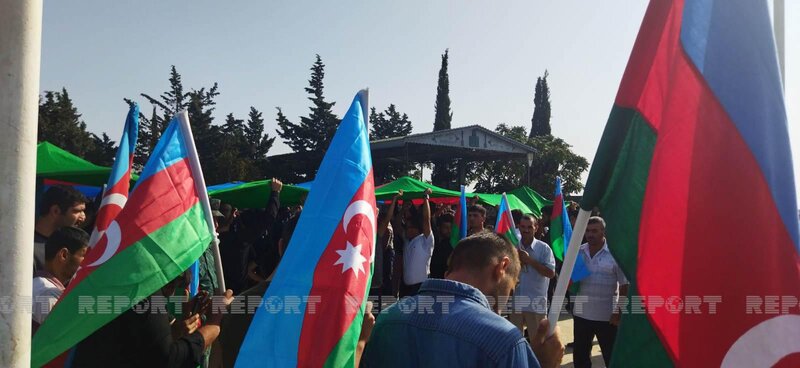 Şəhid Rafail Fətullayev Neftçalada dəfn olundu - FOTOLAR
