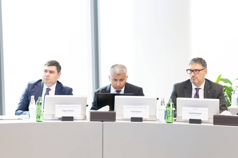 Taleh Kazımov bankların rəhbər şəxslərini topladı