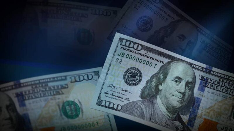 Əhalinin nağd uploads/news/dollar1-1.jpg.6 mlrd.-nı banklarda manata dəyişib – Yastıq altından banklara valyuta axını