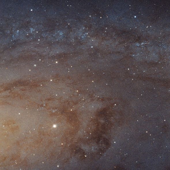 NASA Andromeda qalaktikasının ən böyük və təbii rəngdə şəklini yayımlayıb - FOTO