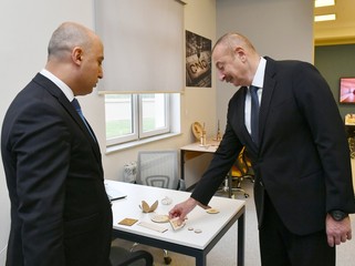 Prezident Binəqədidə yeni inşa olunan məktəbin açılışında iştirak etdi - FOTOLAR