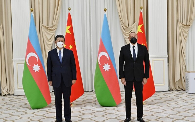 İlham Əliyev Səmərqənddə Çin lideri ilə görüşdü