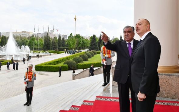 Azərbaycan Prezidentinin Düşənbədə rəsmi qarşılanma mərasimi oldu - FOTOLAR