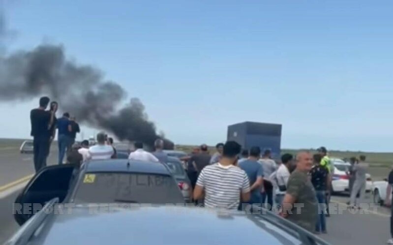 Ələt-Astara magistralında yük maşını yandı: yol bağlandı