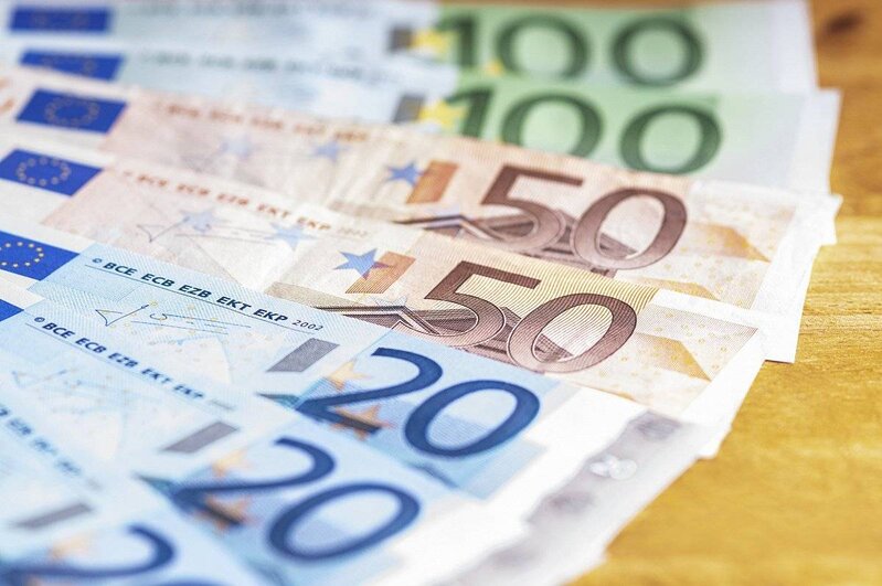 Mərkəzi Bankın valyuta məzənnələri (12.01.2023)