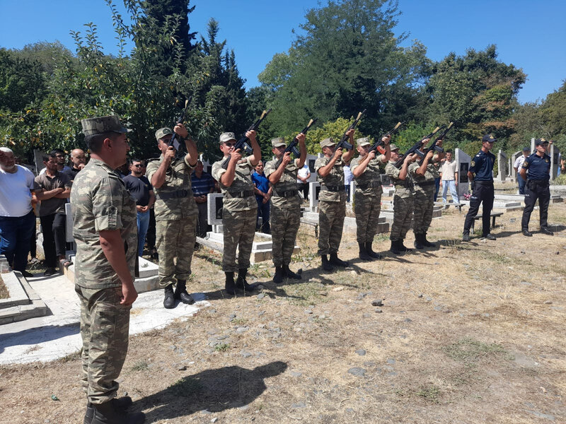 Ötən gün həlak olan hərbçimiz dəfn olundu - FOTO