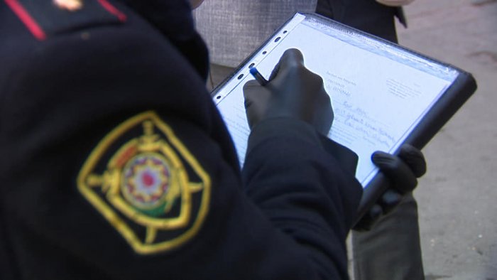 Polis küçə ticarəti və dilənçiliklə məşğul olanları cərimələdi