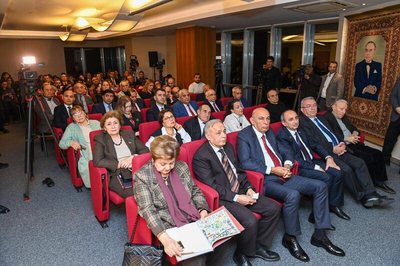 Mirzə Qədim İrəvani 