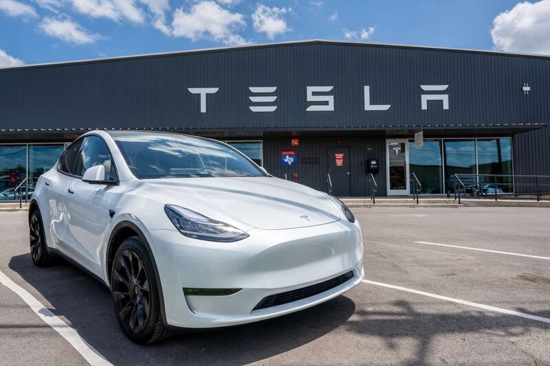 Tesla, Çin istehsalı olan komponentlərdən istifadə etməmək qərarı alıb