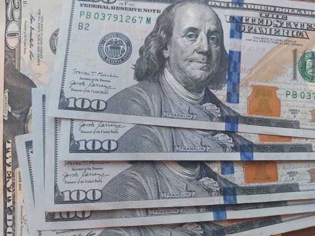 Dolların sabaha olan məzənnəsi - AÇIQLANDI