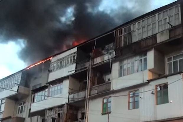 Məhkəmə Yevlaxda yataqxananı yandıran şəxslə bağlı qərar verdi