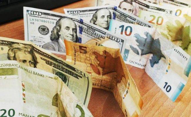 Naxçıvan Muxtar Respublikasında əmanətlərin dollarizasiyası artıb
